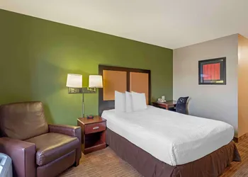 Extended Stay America Suites Chicago Woodfield Mall hotel thumbnail 8