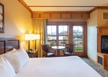 Grandview Lake Placid hotel thumbnail 7
