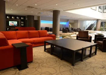 Holiday Inn Montréal Centre-Ville Downtown by IHG hotel thumbnail 4