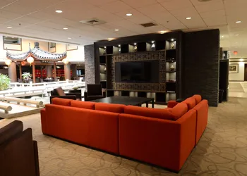 Holiday Inn Montréal Centre-Ville Downtown by IHG hotel thumbnail 5
