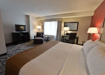 Holiday Inn Montréal Centre-Ville Downtown by IHG hotel thumbnail 6
