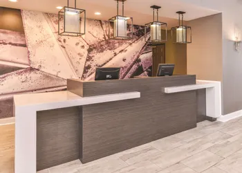 La Quinta Inn & Suites by Wyndham Abilene Mall hotel thumbnail 3