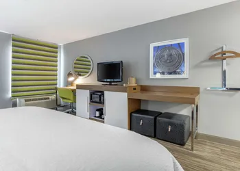 Hampton Inn Brookhaven hotel thumbnail 3