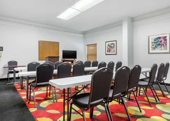 Hampton Inn Brookhaven hotel thumbnail 4