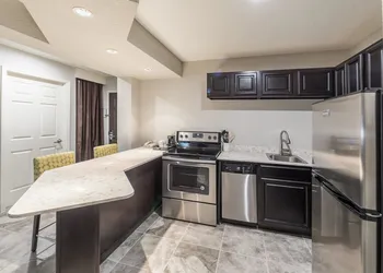 Best Western Plus Sebastian Hotel & Suites hotel thumbnail 4