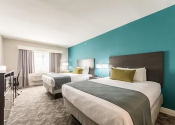 Best Western Plus Sebastian Hotel & Suites hotel thumbnail 7