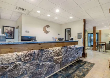 Comfort Inn & Suites Mt. Rushmore hotel thumbnail 2