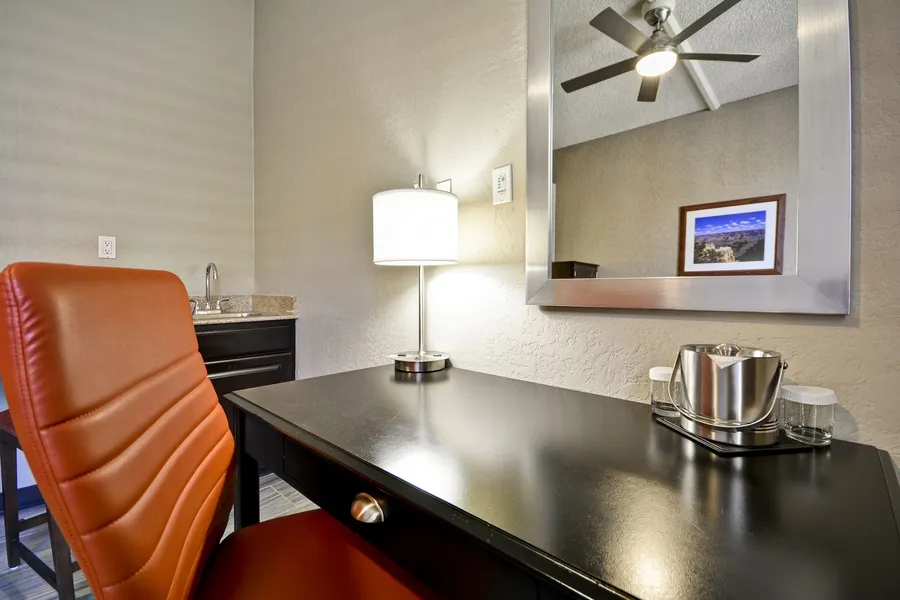 DoubleTree by Hilton Phoenix North hotel detail image 6
