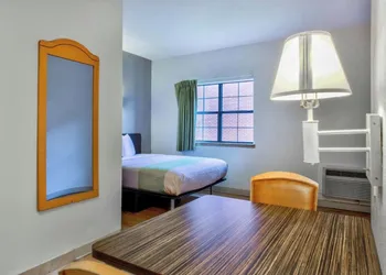 OYO Townhouse Beaumont Medical Center Area I-10 hotel thumbnail 6