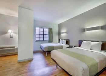 OYO Townhouse Beaumont Medical Center Area I-10 hotel thumbnail 7