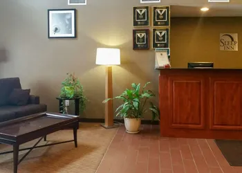 Sleep Inn & Suites Pleasant Hill - Des Moines hotel thumbnail 8