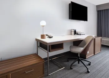 Courtyard by Marriott Austin South hotel thumbnail 7