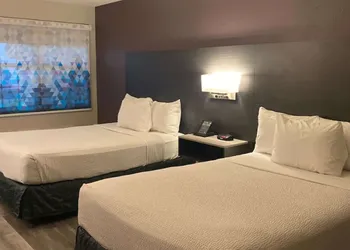 La Quinta Inn by Wyndham Bakersfield South hotel thumbnail 3