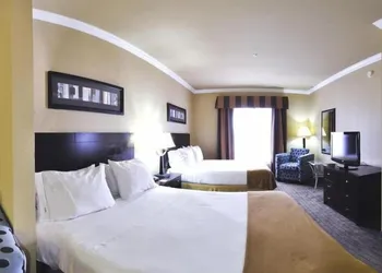 Holiday Inn Express Hotel & Suites Natchitoches by IHG hotel thumbnail 4