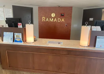 Ramada by Wyndham Minneapolis Golden Valley hotel thumbnail 4