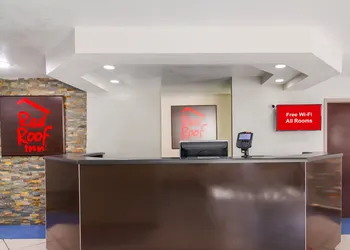Red Roof Inn Darien - I-95/ North Brunswick hotel thumbnail 5
