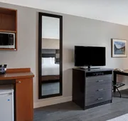Days Inn & Suites by Wyndham Collingwood hotel detail image 3