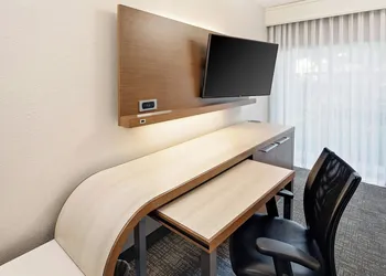 Courtyard by Marriott Fort Lauderdale North/Cypress Creek hotel thumbnail 8