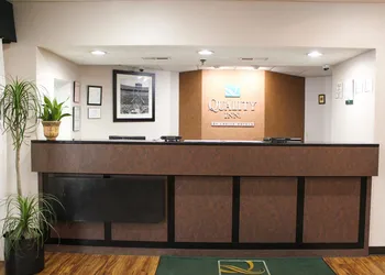 Quality Inn Clinton - Knoxville North hotel thumbnail 4