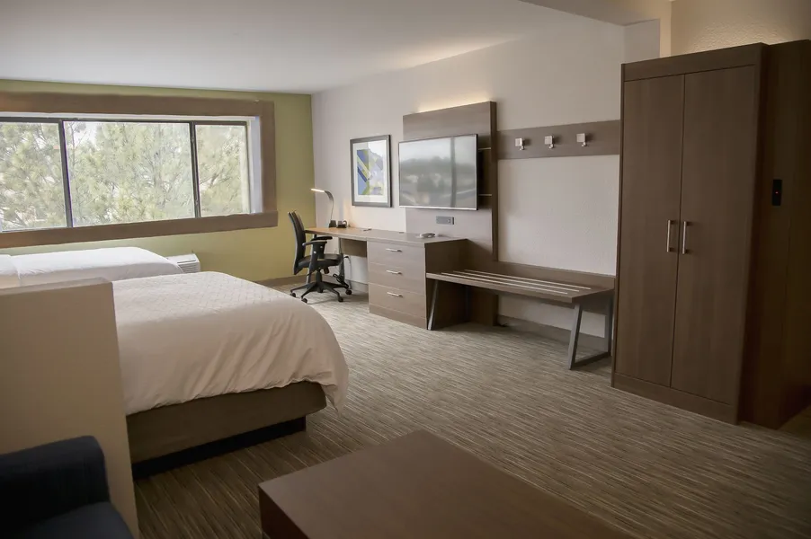Holiday Inn Express & Suites Colorado Springs North by IHG hotel detail image 2