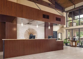 DoubleTree Suites by Hilton Tucson - Williams Center hotel thumbnail 6