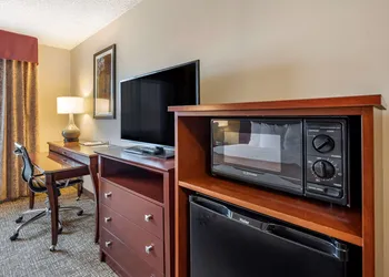 Comfort Inn Kelso - Longview hotel thumbnail 6