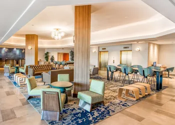 DoubleTree by Hilton Carson hotel thumbnail 2