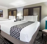 La Quinta Inn & Suites by Wyndham Seguin hotel detail image 3