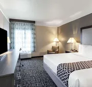 La Quinta Inn & Suites by Wyndham Seguin hotel detail image 7