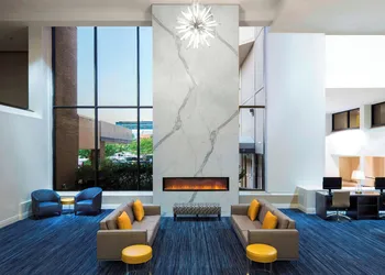 Sheraton Norfolk Waterside Hotel hotel thumbnail 2