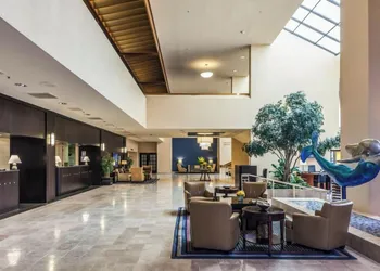 Sheraton Norfolk Waterside Hotel hotel thumbnail 5
