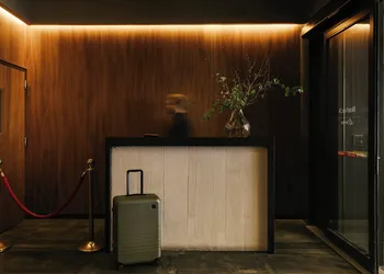 Hotel Henri NY hotel thumbnail 2
