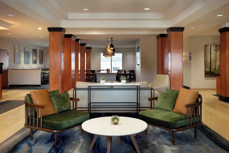 Fairfield Inn & Suites by Marriott Redding hotel detail image 2