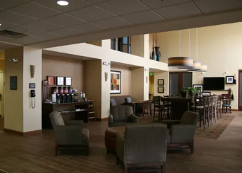 Hampton Inn & Suites Pueblo/North hotel thumbnail 3