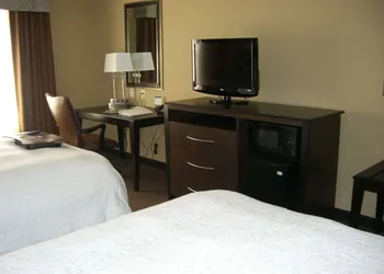 Hampton Inn & Suites Pueblo/North hotel thumbnail 7