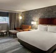 DoubleTree by Hilton Akron Fairlawn hotel detail image 7