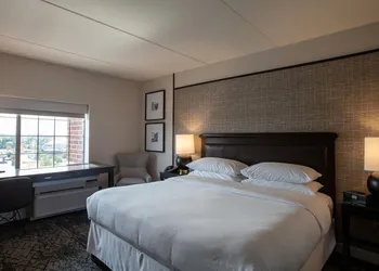 Sheraton Chicago Northbrook Hotel hotel thumbnail 4