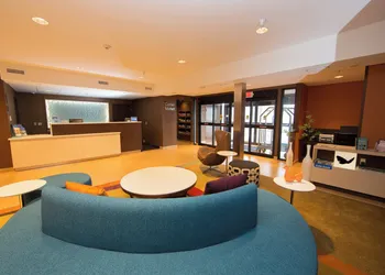 Fairfield Inn & Suites by Marriott Burlington hotel thumbnail 2