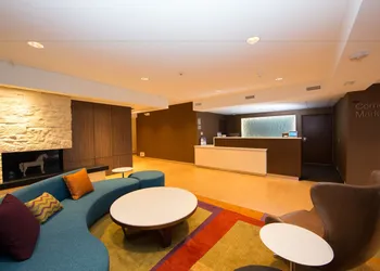 Fairfield Inn & Suites by Marriott Burlington hotel thumbnail 3