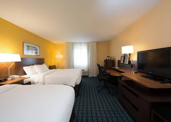 Fairfield Inn & Suites by Marriott Burlington hotel thumbnail 8