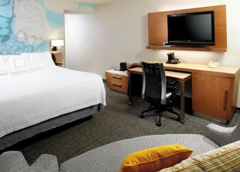 Courtyard by Marriott Lansing hotel thumbnail 7