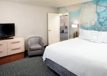 Courtyard by Marriott Lansing hotel thumbnail 8