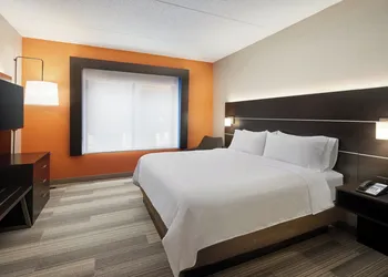 Holiday Inn Express & Suites Seymour by IHG hotel thumbnail 5