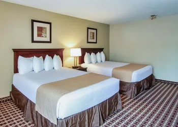 Days Inn & Suites by Wyndham Johnson City hotel thumbnail 7