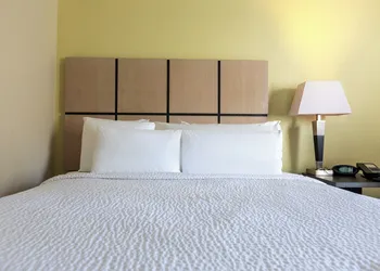 Candlewood Suites Colonial Heights Fort Lee by IHG hotel thumbnail 5