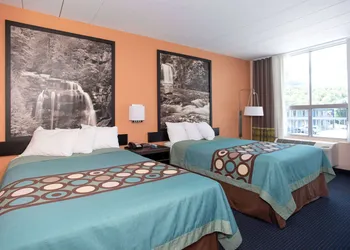 Super 8 by Wyndham Black Mountain/Asheville East hotel thumbnail 8