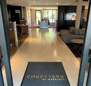 Courtyard by Marriott Fishkill hotel detail image 3
