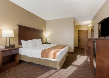 Comfort Inn & Suites Branson Meadows hotel thumbnail 8
