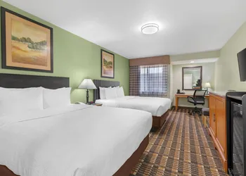Quality Inn & Suites Plano East - Richardson hotel thumbnail 4