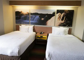 Days Inn by Wyndham Flint/Bishop International Airport hotel thumbnail 7